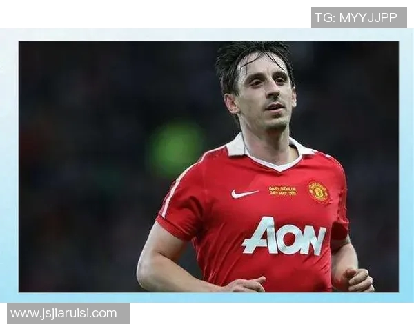 75号球星足球背后的荣耀与坚持故事解析 75号球星足球背后的荣耀与坚持故事解析