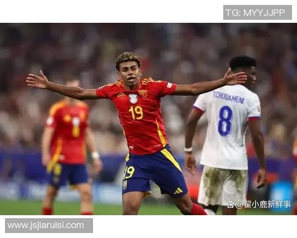 三位被低估的足球天才球员背后的故事与成就解析 三位被低估的足球天才球员背后的故事与成就解析