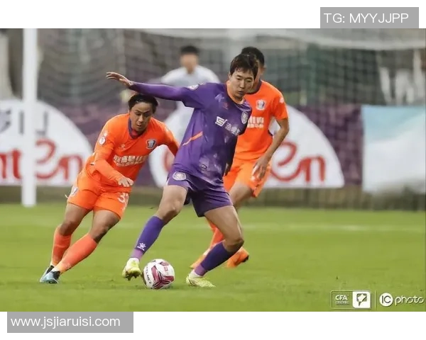 黑龙江冰城足球队历届传奇球星风采回顾与成就分析